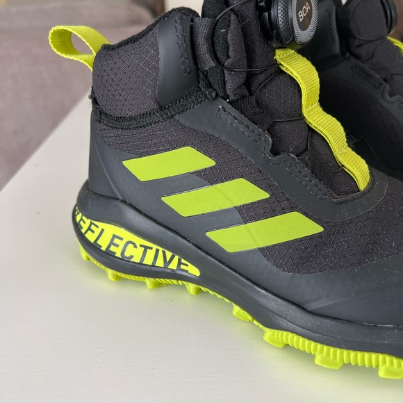 Adidas Boa Boots Reflective Big Kids Size 3 - Picture 2 of 7